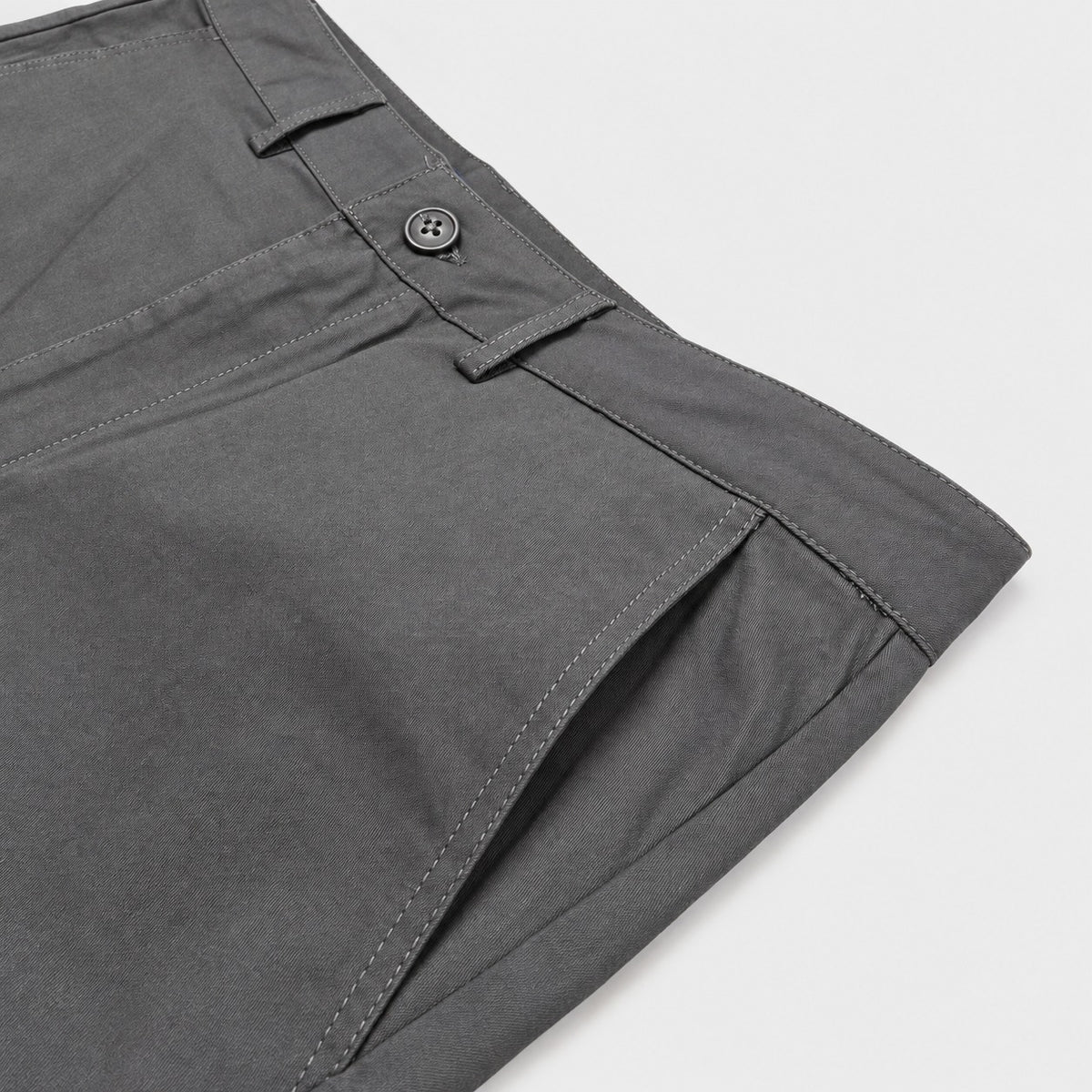 Men's Woven Bermuda Shorts with Slant Pockets | 100% Cotton | HMM651052